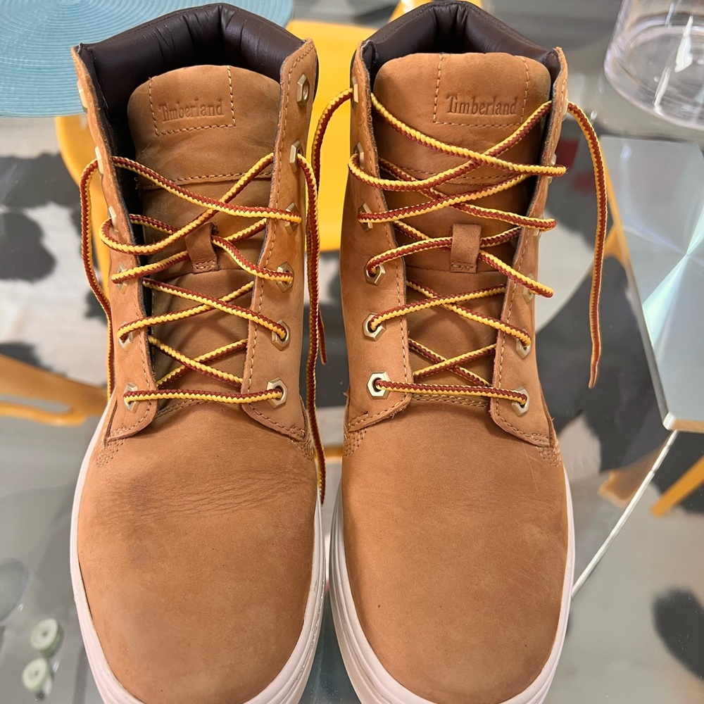 Timberland Women’s Brown Lace-Up Boots